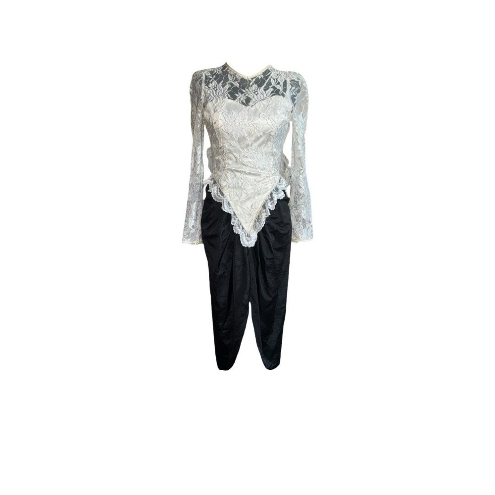 VTG 80s Formal Dress large Bow /Lace /Pearl Design size small in black and white